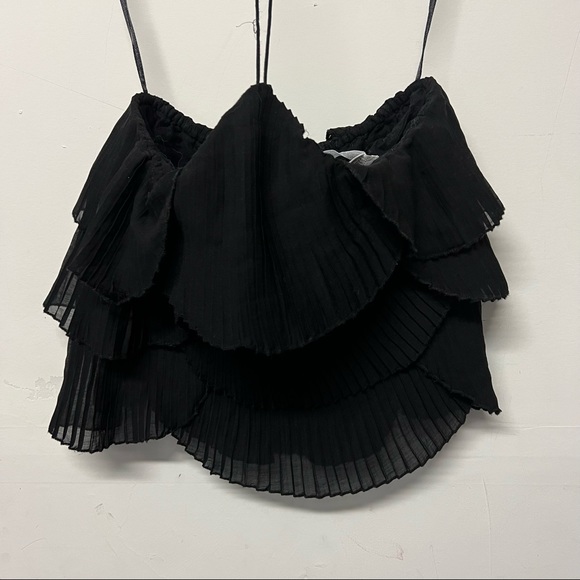 Zara Tops - Zara ruffle tank top black